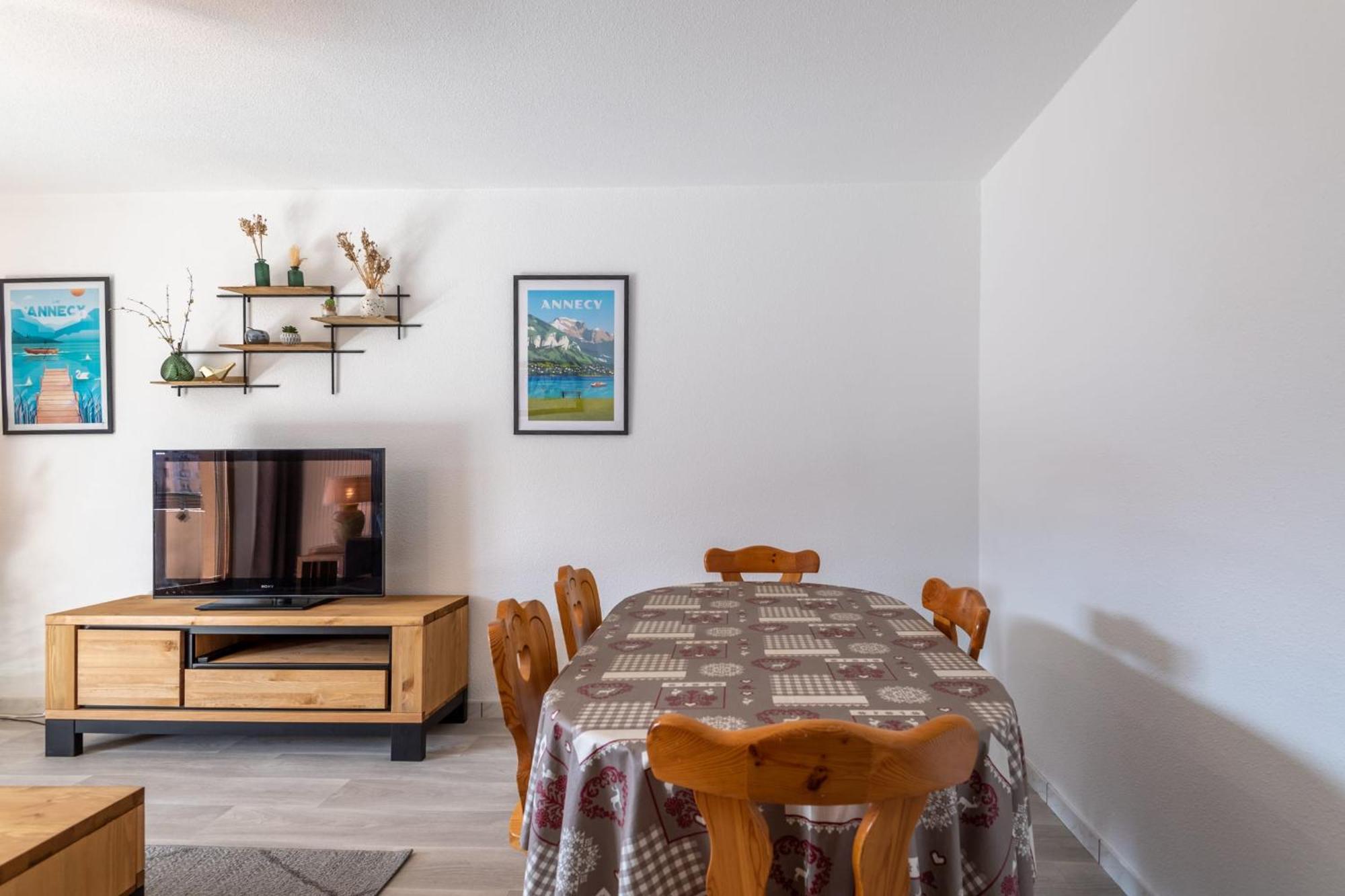 Ducs De Savoie - Comfortable Flat A Stone'S Throw From The Old Town Άννεσι Εξωτερικό φωτογραφία